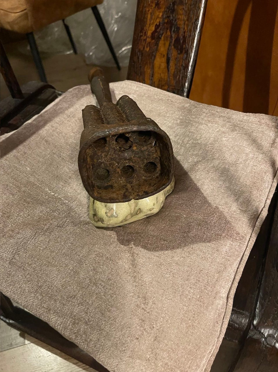Ming Dynasty six-barrelled musket | Price on request